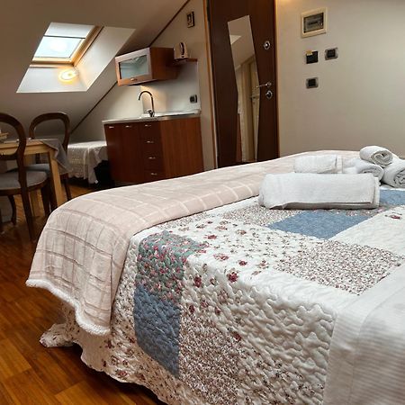 Aurelia Garden Gold B&B Rom Exterior foto